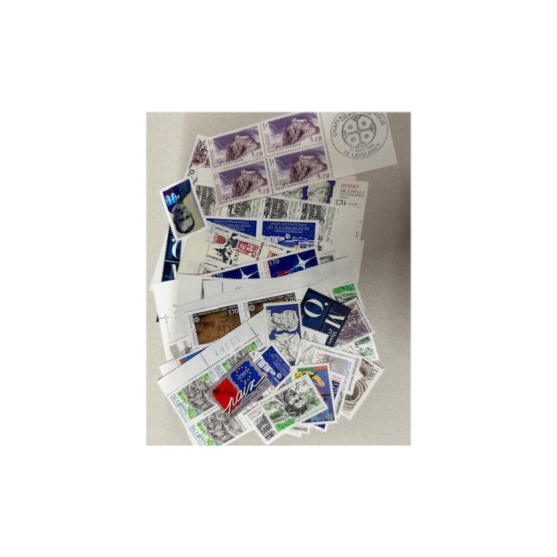 115 timbres à 3,70 Francs (426 Frs soit 65 €) 115 timbres à 3,70 Francs (426 Frs soit 65 €)