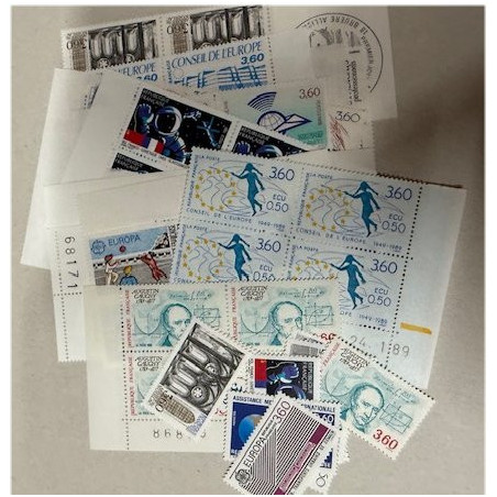 62 timbres à 3,60 Francs (223 Frs soit 34 €)