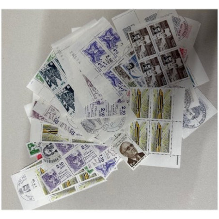 265 timbres à 2,10 Francs (556 Frs soit 85 €)