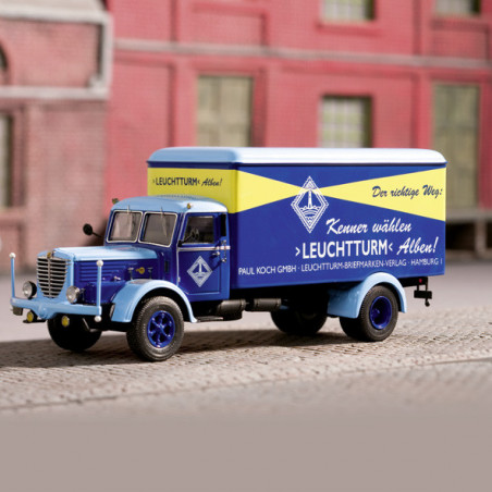Camion de marque SCHUCO représentant le camion BÜSSING 8000 des années 1950 de chez LEUCHTTURM